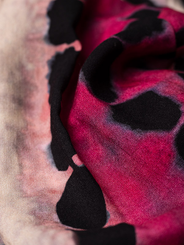 STIFF - Plus Size Bluse fra Studio