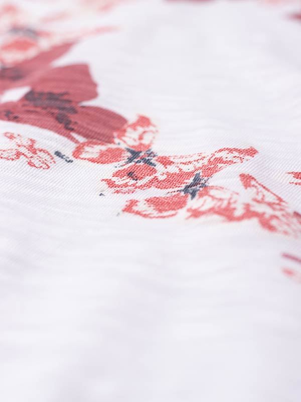 SBELLA - Plus Size T-skjorte fra Studio