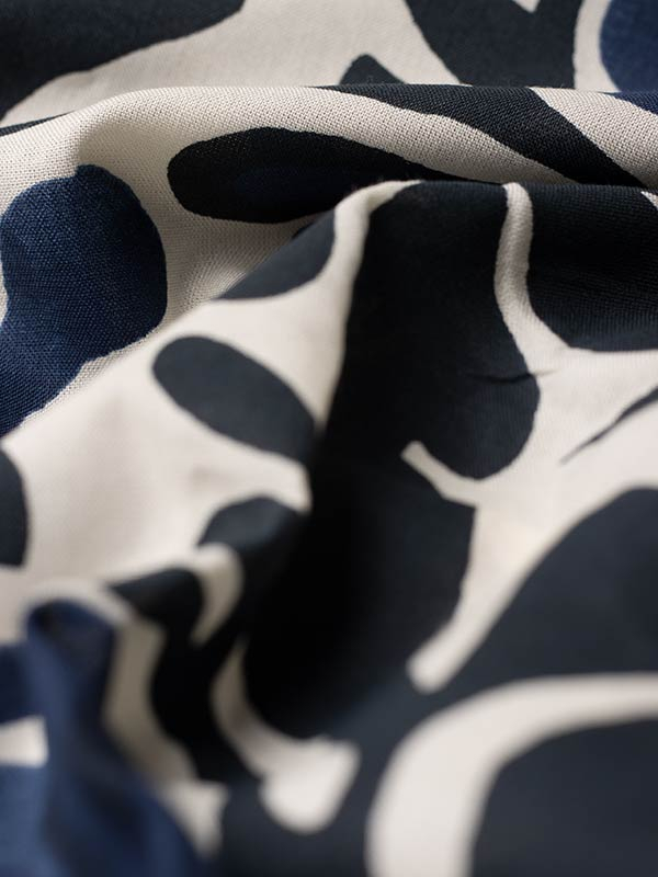 GNELLY - Plus Size Kjole fra Gozzip