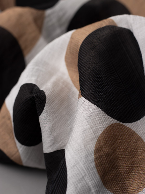 SGUNDA - Plus Size Kjole fra Studio