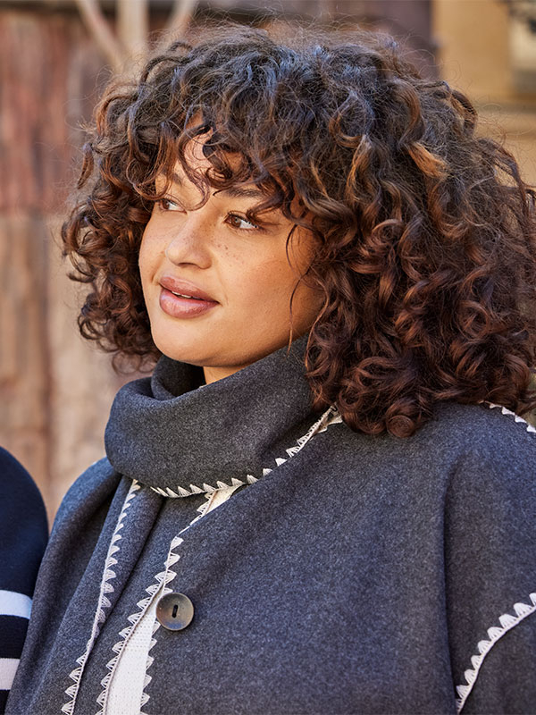 CARELBA - Plus Size Frakk fra Only Carmakoma