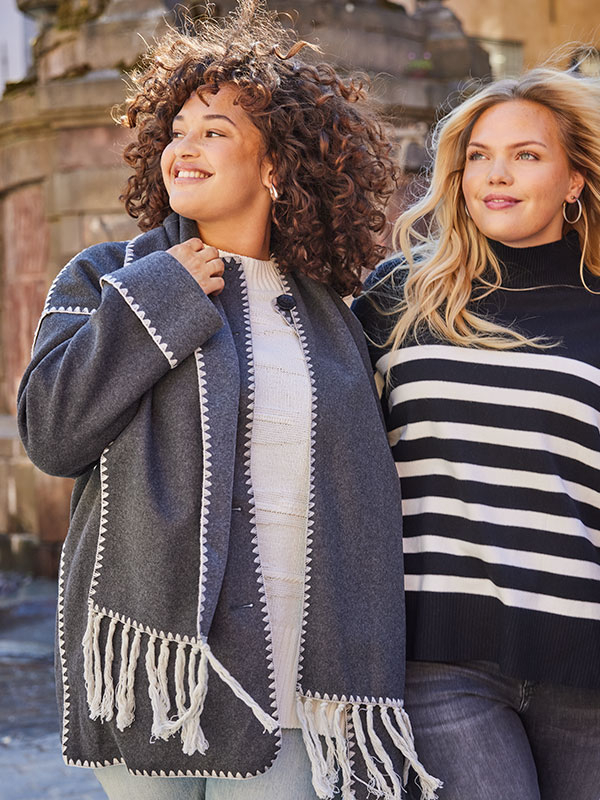 CARELBA - Plus Size Frakk fra Only Carmakoma