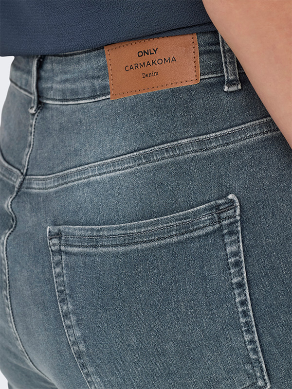 CARWILLY - Plus Size Jeans fra Only Carmakoma
