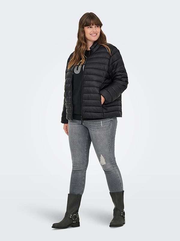 CARTAHIA - Plus Size Jakke fra Only Carmakoma