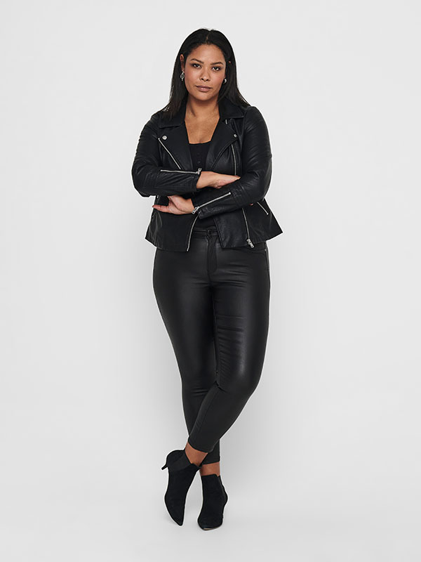 CAREMMY - Plus Size Jakke fra Only Carmakoma