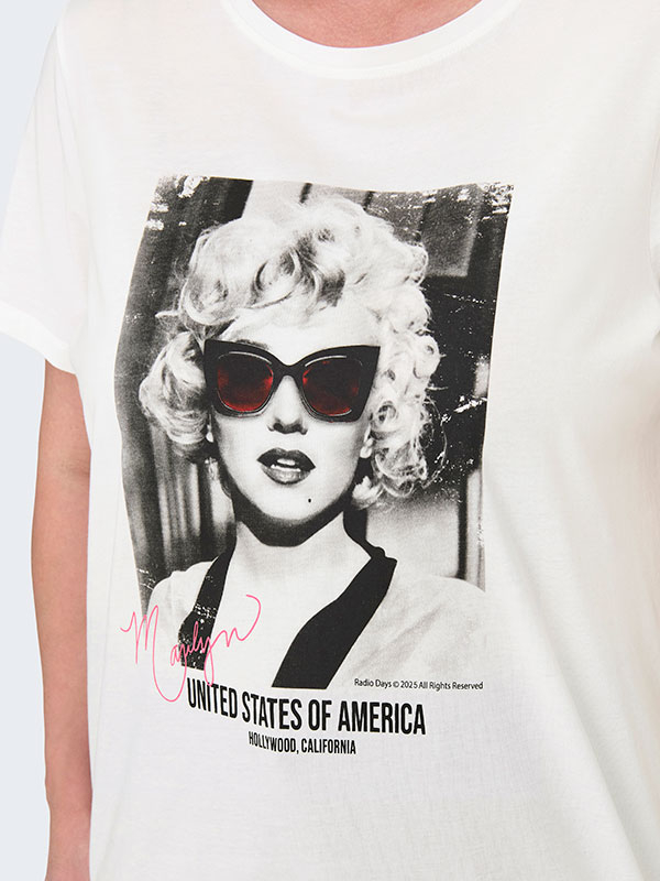 CARNEWMARILYN - Plus Size T-shirt fra Only Carmakoma