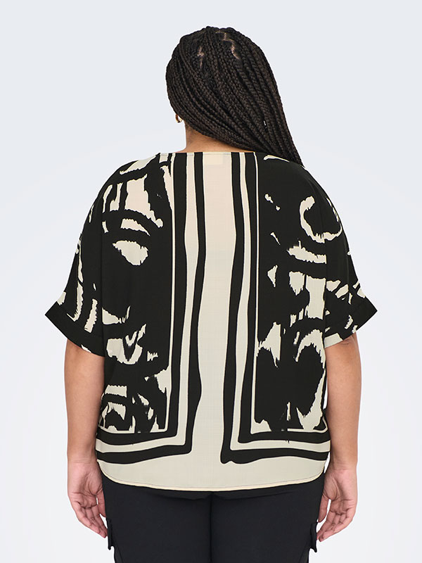 CARNICON - Plus Size Bluse fra Only Carmakoma