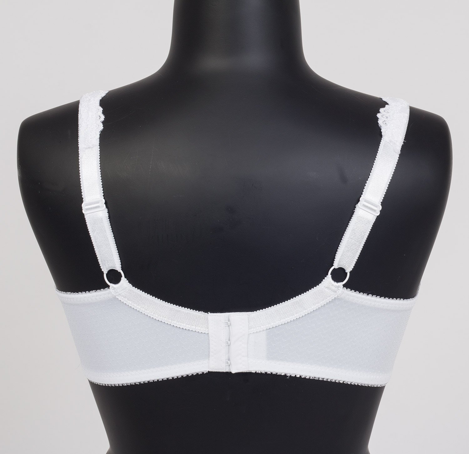 BEATE PLAIN - Plus Size BH med bøyle fra Plaisir