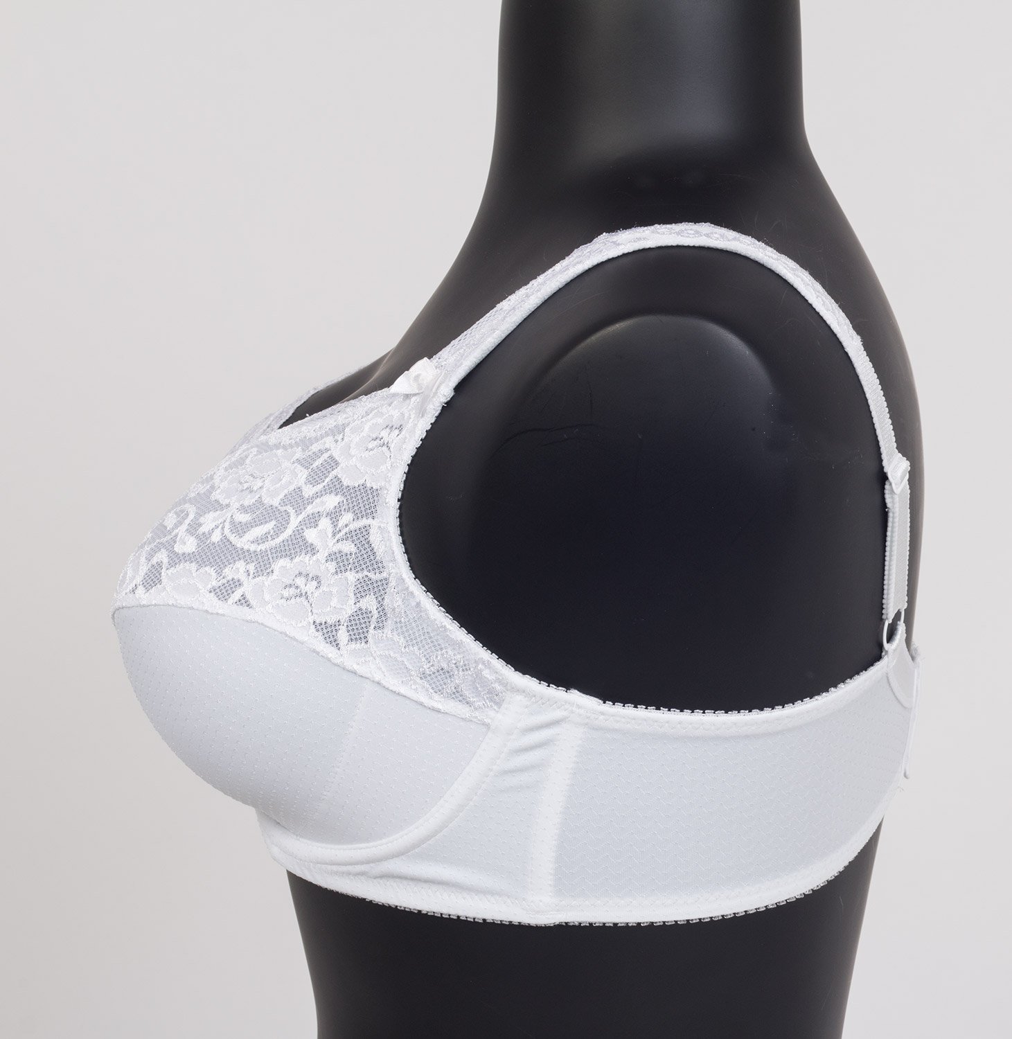 BEATE PLAIN - Plus Size BH med bøyle fra Plaisir