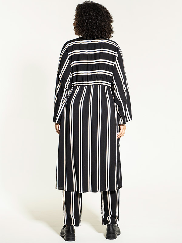 CABRINA - Svart kjole med striper fra Studio