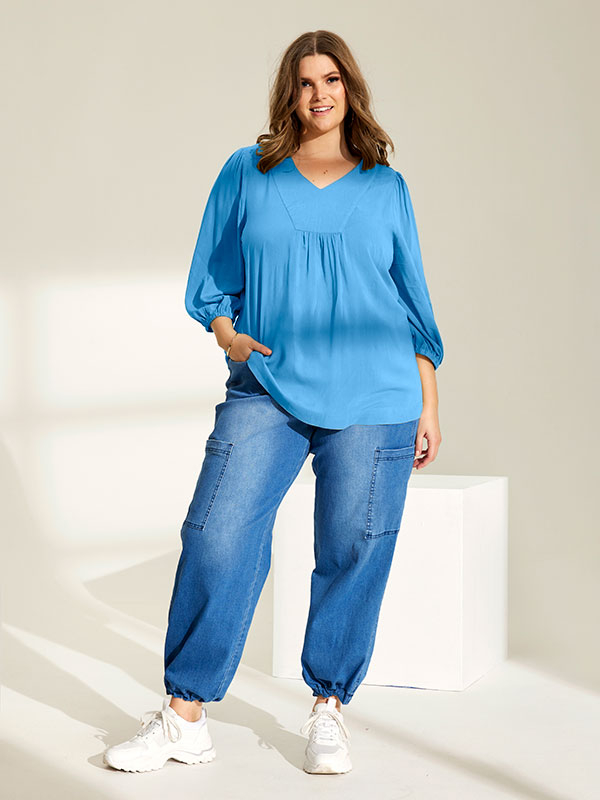 LEONIE - Plus Size Bluse fra Zhenzi