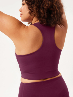 PALOMA - Plus Size Topp fra Girlfriend Collective
