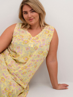 Plus Size Topp fra Kaffe Curve