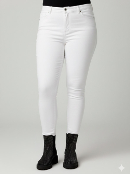 AUGUSTA  - Plus Size Jeans fra Only Carmakoma