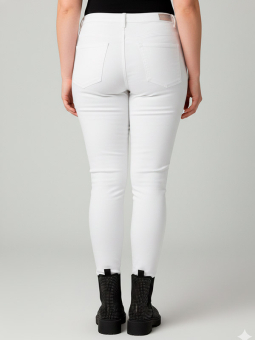 AUGUSTA  - Plus Size Jeans fra Only Carmakoma