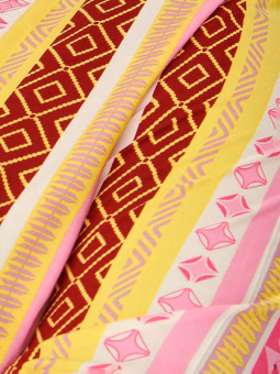 Only Carmakoma MARRAKESH - Viskosekjole i rosa og gult mønster