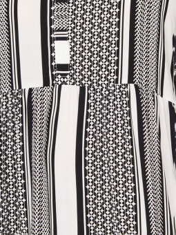 Only Carmakoma MARRAKESH - Viskosekjole i svart og hvitt mønster