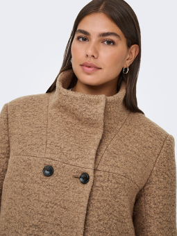 CARNEWSOPHIA - Plus Size Frakk fra Only Carmakoma