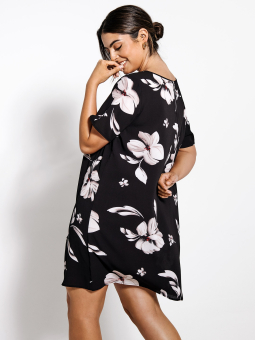LUX - Plus Size Kjole fra Only Carmakoma