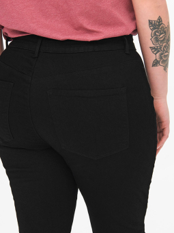 HUBA - Plus Size Jeans fra Only Carmakoma