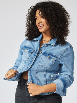 WESPA - Plus Size Jakke fra Only Carmakoma