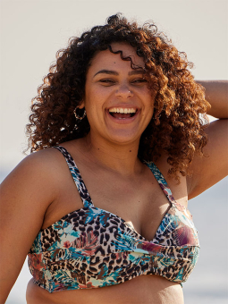 CARSOPHIA - Plus Size Bikini topp fra Only Carmakoma