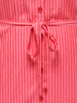 Only Carmakoma PENNA - Rød og rosa stripete skjortekjole 
