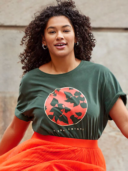 Only Carmakoma AGATI - Grønn t-skjorte med oransje print 