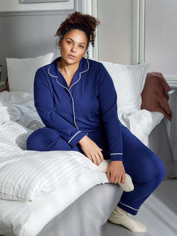 CARNIGHT - Plus Size Night blouse fra Only Carmakoma