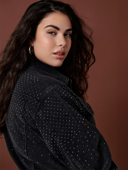 CARJAGGER - Plus Size Jakke fra Only Carmakoma