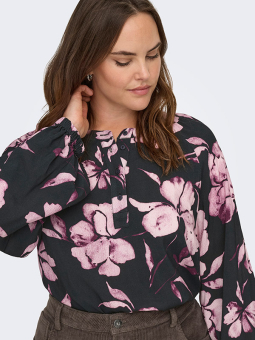 CARLINKA - Plus Size Bluse fra Only Carmakoma
