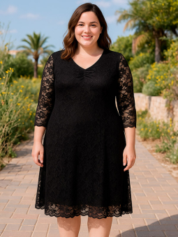 NEOLA - Plus Size Kjole fra Zhenzi