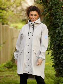 TAEL - Plus Size Raincoat fra Zhenzi