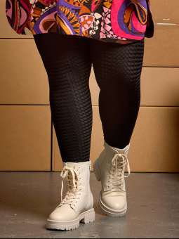 Zhenzi BLAKELY - Svarte leggings med struktur