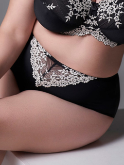 Plus Size Truse fra Plaisir