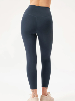 POCKET - Plus Size Trenings tights fra Girlfriend Collective