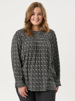 ADREFIKA - Plus Size Bluse fra Adia