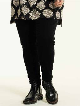 CLARA - Plus Size Bukser fra Gozzip