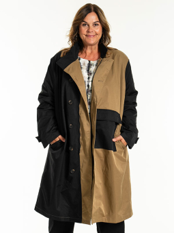 JULLA - Plus Size Frakk fra Gozzip