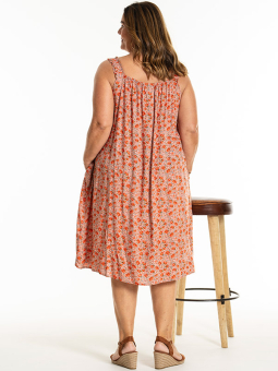 KARLINA - Plus Size Kjole fra Gozzip