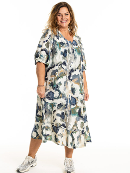 MILLE - Plus Size Kjole fra Gozzip