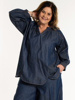 MILA - Plus Size Bluse fra Gozzip