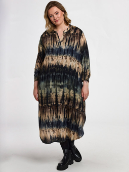 GVALDIS - Plus Size Kjole fra Gozzip