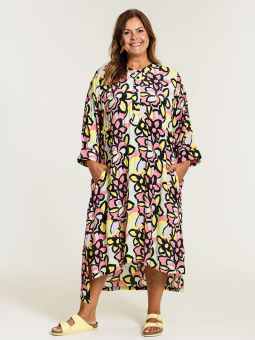 Gozzip ANNICA - Lang kjole med blomsterprint i klare farger
