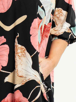 Gozzip VALDIS - Svart kjole med blomsterprint
