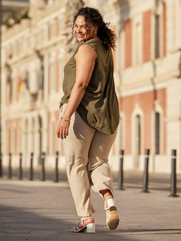 CARJETTE - Plus Size Topp fra Only Carmakoma
