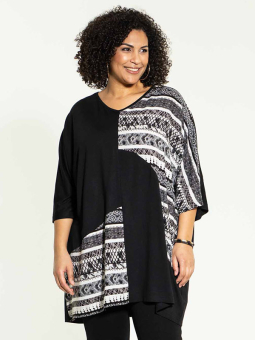 Studio STINA - Svart tunika i viskose jersey med print