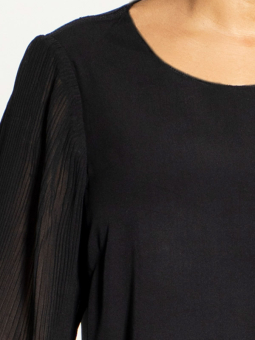 Studio HENNA - Svart bluse med  chiffongplissé