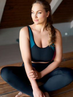 VIVA  - Plus Size Topp fra Plaisir