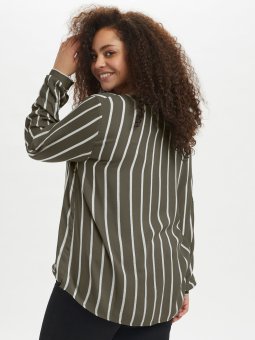 Plus Size Bluse fra Kaffe Curve